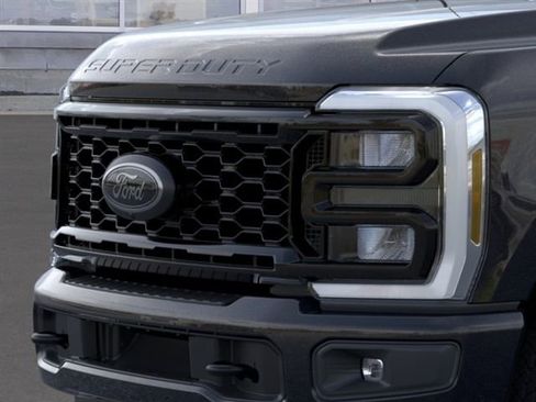 New 2026 Ford F250 Lariat AWD/4WD image 17
