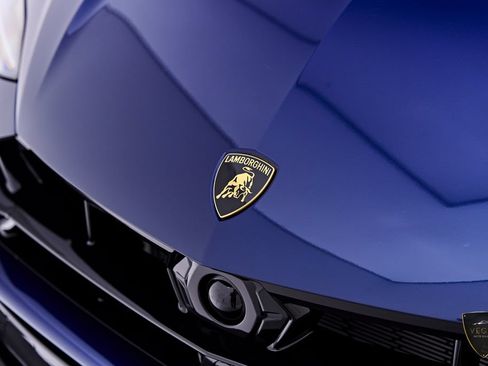 Used 2026 Lamborghini Urus SE AWD/4WD image 19