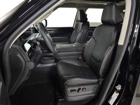 Used 2025 INFINITI QX80 Luxe AWD/4WD image 20