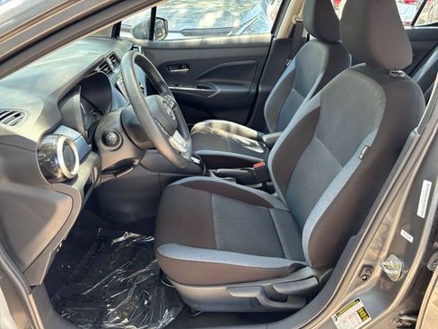 Used 2025 Nissan Versa SV FWD image 25
