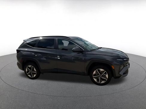 Used 2026 Hyundai Tucson SEL Plus AWD/4WD image 2