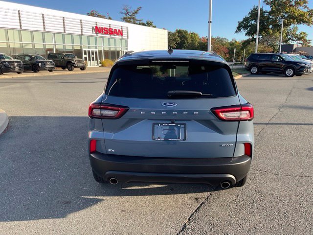 Used 2025 Ford Escape ST-Line Select AWD/4WD image 5
