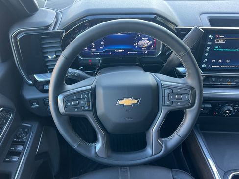 Used 2025 Chevrolet Silverado 2500 High Country w/ High Country Premium Package image 14