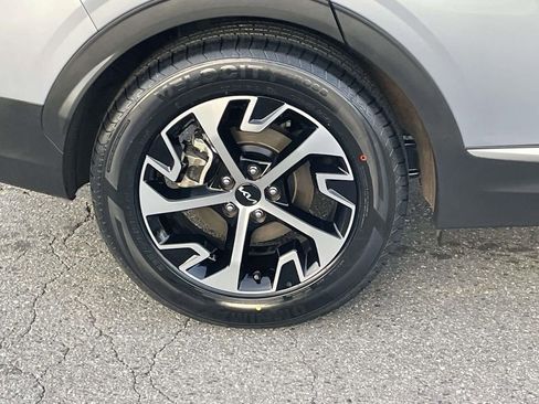 Used 2023 Kia Sportage EX image 12