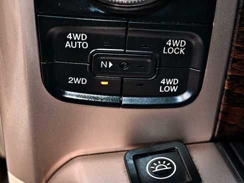 Used 2014 RAM 1500 Laramie Longhorn image 27