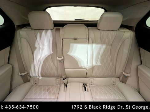 Used 2023 Buick Envision Avenir image 25