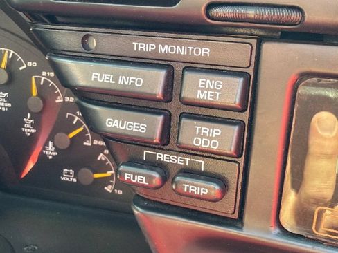 Used 1996 Chevrolet Corvette Coupe RWD image 28