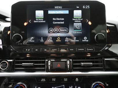 Used 2022 Nissan Pathfinder SL