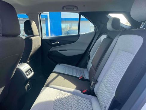 Used 2023 Chevrolet Equinox LS image 10