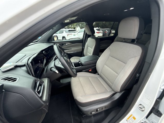 Certified 2026 Chevrolet Traverse LT w/ Driver Confidence Package FWD image 20