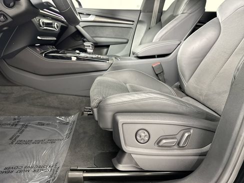 Used 2023 Audi SQ5 Prestige AWD/4WD image 28