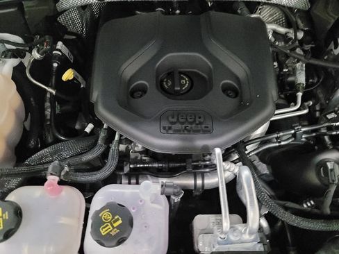 Used 2022 Jeep Grand Cherokee Limited 4xe w/ Luxury Tech Group II image 30