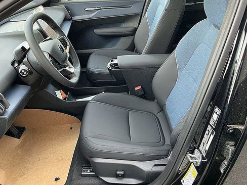 New 2026 Volvo EX30 Cross Country Ultra w/ Protection Package Premier AWD/4WD image 14