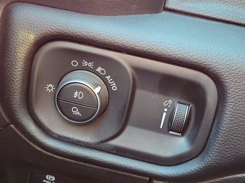 Used 2021 RAM 1500 Big Horn AWD/4WD image 21