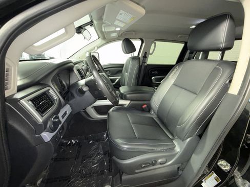Used 2018 Nissan Titan PRO-4X w/ Pro-4x Utility Package image 13
