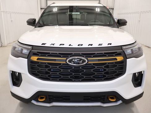 New 2026 Ford Explorer Tremor image 4