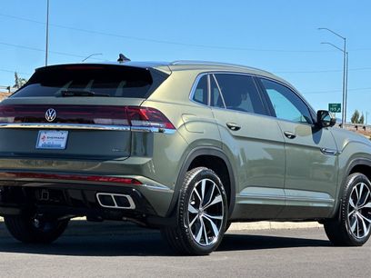 New 2026 Volkswagen Atlas Cross Sport SEL Premium R-Line