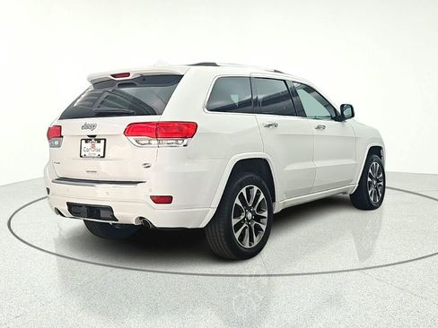 Used 2018 Jeep Grand Cherokee Overland AWD/4WD image 7