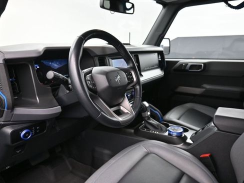 Certified 2023 Ford Bronco Black Diamond w/ Sasquatch Package image 18