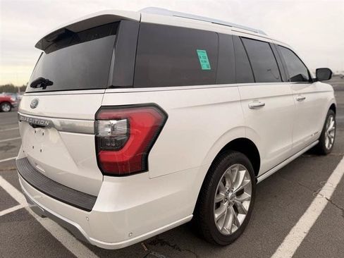 Used 2018 Ford Expedition Platinum AWD/4WD image 4