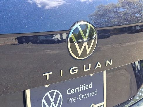 Used 2023 Volkswagen Tiguan SE w/ Panoramic Sunroof Package AWD/4WD image 31