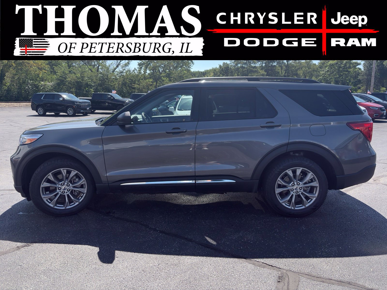 Used 2022 Ford Explorer XLT w/ Equipment Group 202A AWD/4WD image 4