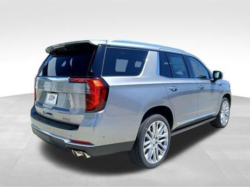New 2026 GMC Yukon Denali w/ Denali Reserve Package AWD/4WD image 5