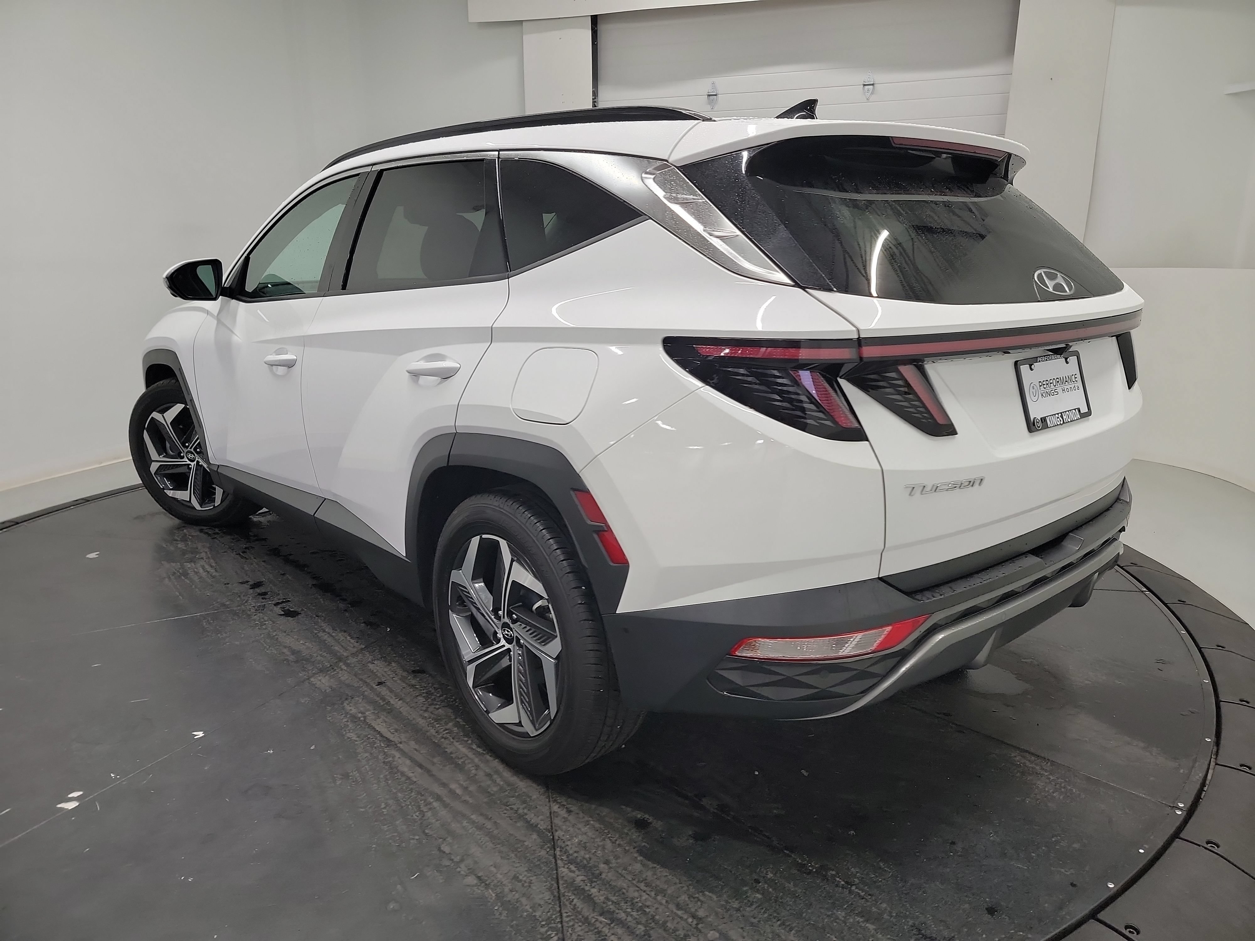 Used 2023 Hyundai Tucson Limited FWD image 6