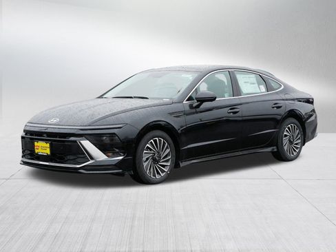 New 2026 Hyundai Sonata Limited image 4