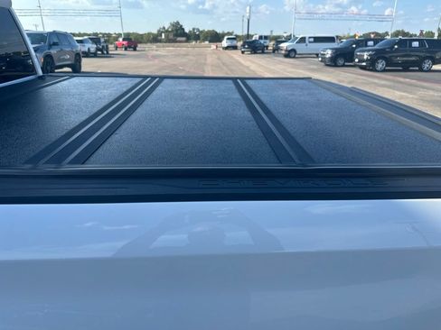Used 2019 Chevrolet Silverado 1500 LT w/ Texas Edition RWD image 9
