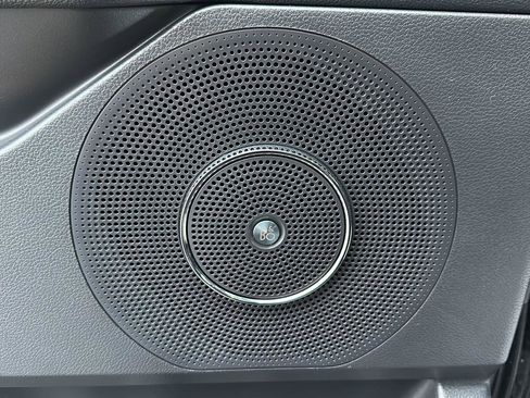 Used 2024 Ford Expedition Limited image 22