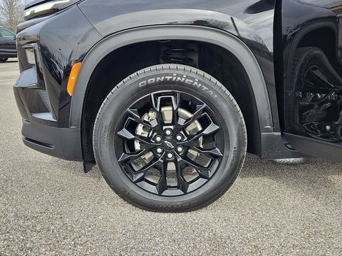 Certified 2024 Chevrolet Traverse LS w/ Midnight/Sport Edition image 14