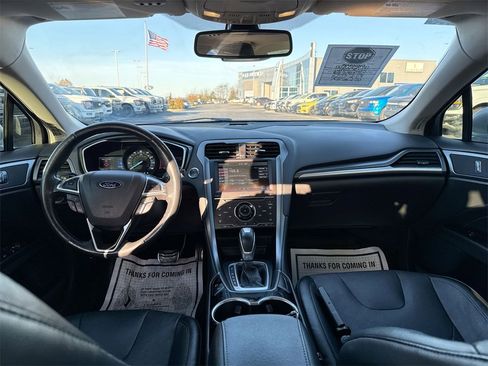 Used 2015 Ford Fusion Titanium image 10
