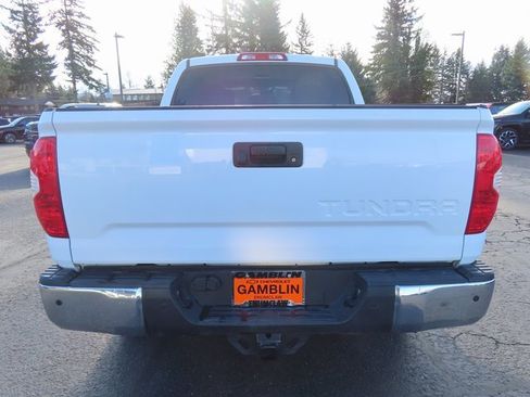 Used 2018 Toyota Tundra SR5 image 6