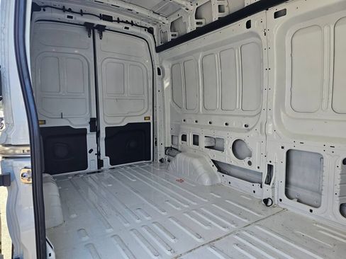 Used 2025 Ford Transit 250 148 High Roof RWD image 13