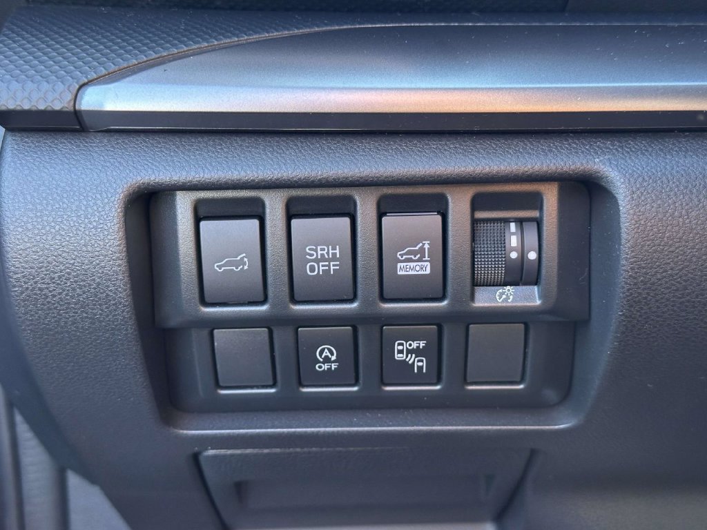 Certified 2023 Subaru Forester Premium AWD/4WD image 32