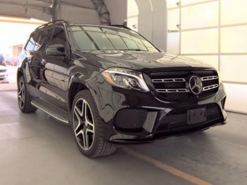 Used 2017 Mercedes-Benz GLS 550 4MATIC image 2