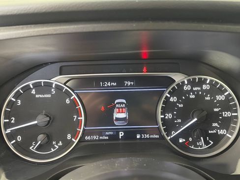Used 2024 Nissan Rogue SV AWD/4WD image 15