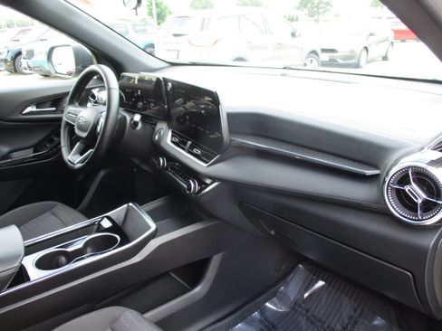 Used 2025 Chevrolet Equinox LT w/ Midnight Edition AWD/4WD image 39