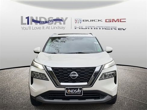 Used 2022 Nissan Rogue SV w/ SV Premium Package image 6