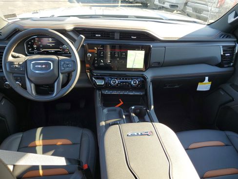 New 2025 GMC Sierra 2500 AT4 w/ AT4 Premium Plus Package image 10