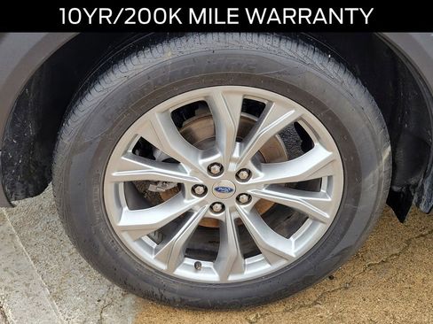 Certified 2020 Ford Explorer XLT w/ Equipment Group 202A RWD image 5