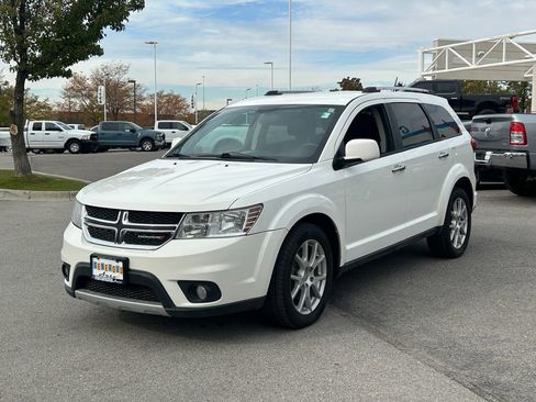 Used 2017 Dodge Journey GT w/ Flexible Seating Group image 9
