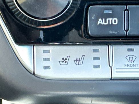 Used 2018 Hyundai Sonata Limited image 24