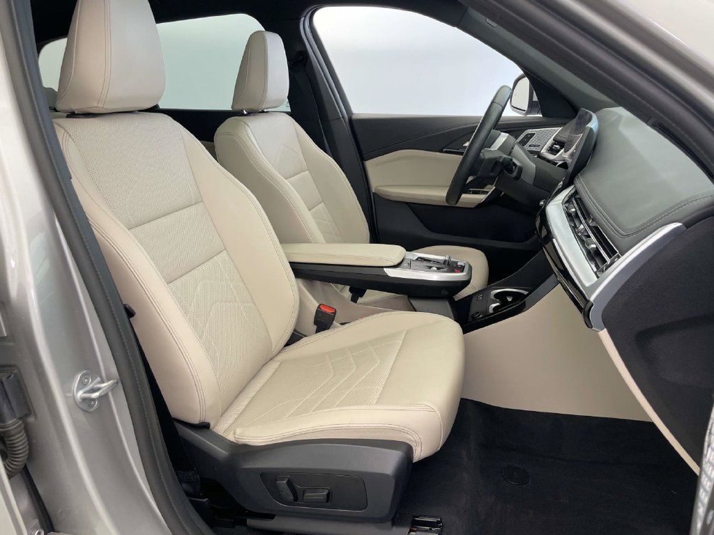 Used 2025 BMW X1 xDrive28i w/ Convenience Package AWD/4WD image 21