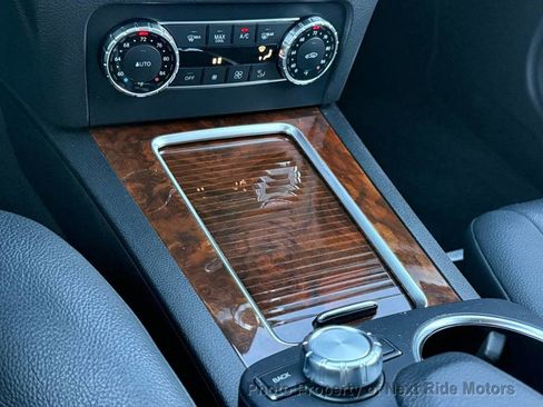 Used 2015 Mercedes-Benz GLK 250 BlueTEC 4MATIC image 13