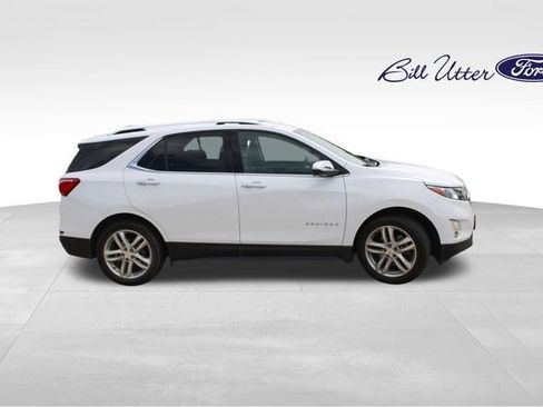 Used 2019 Chevrolet Equinox Premier w/ LPO, Cargo Package FWD image 4