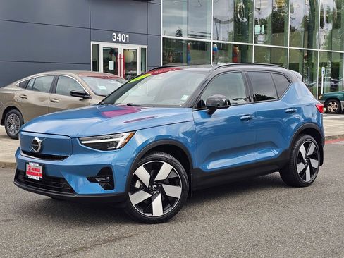 Used 2023 Volvo XC40 Recharge Ultimate w/ Protection Package Premier AWD/4WD image 1