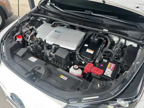 Used 2022 Toyota Prius AWD image 27