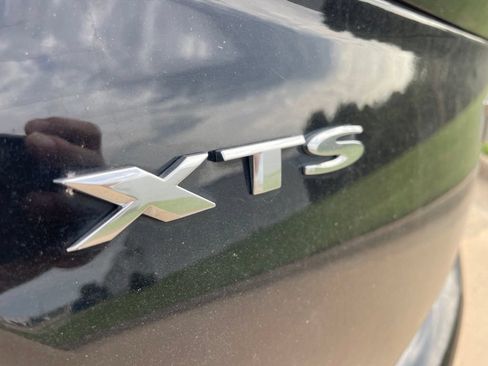 Used 2019 Cadillac XTS Luxury FWD image 16